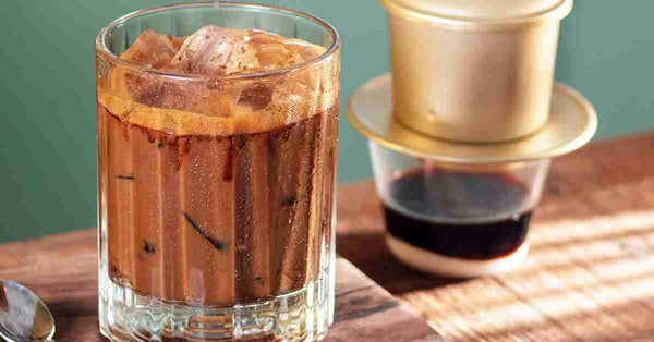 HOW TO MAKE DELICIOUS ICED MILK COFFEE?